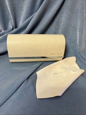💐 Jimmy Choo Clamshell Eyeglass Case in Faux Snakeskin Print